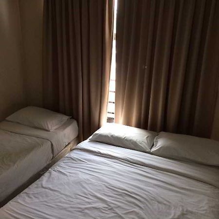 Hotel Zamburger Sg Bakap Kampong Gurun Buitenkant foto