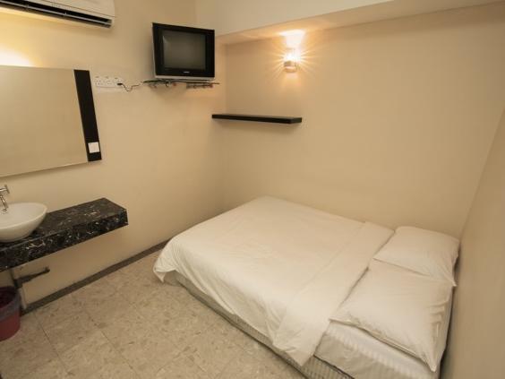 Hotel Zamburger Sg Bakap Kampong Gurun Buitenkant foto