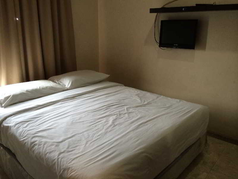 Hotel Zamburger Sg Bakap Kampong Gurun Buitenkant foto