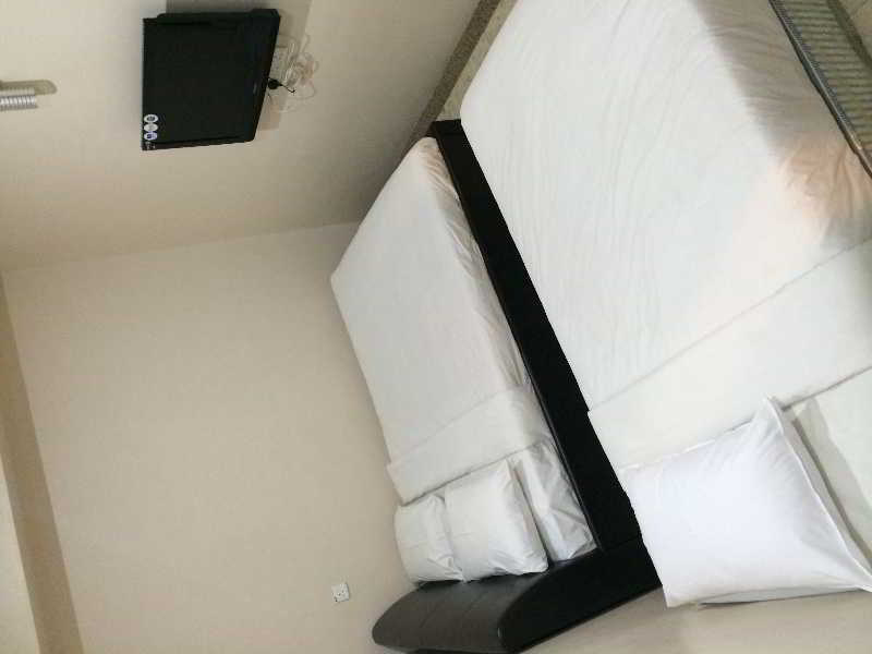 Hotel Zamburger Sg Bakap Kampong Gurun Buitenkant foto