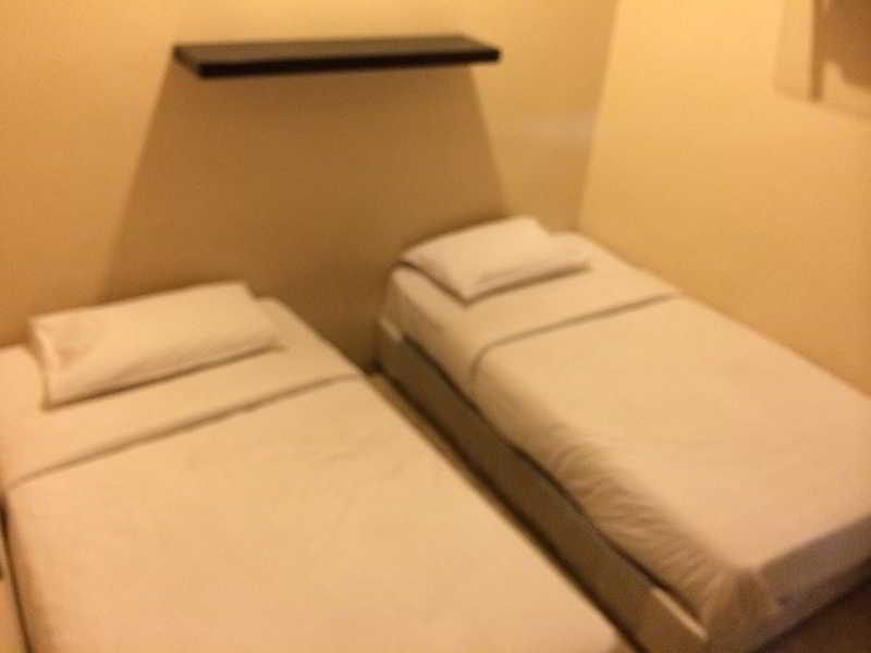 Hotel Zamburger Sg Bakap Kampong Gurun Buitenkant foto