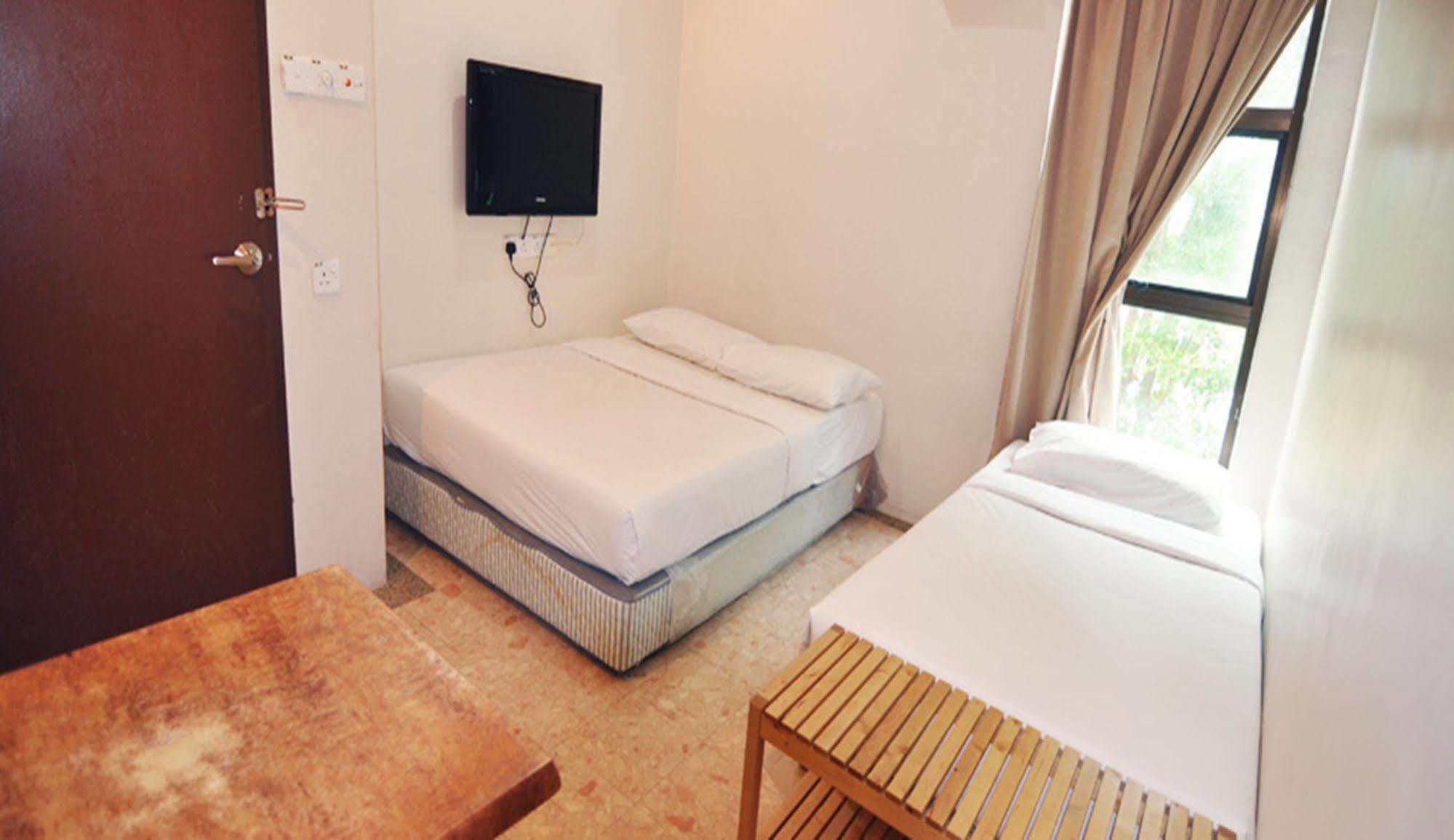 Hotel Zamburger Sg Bakap Kampong Gurun Buitenkant foto