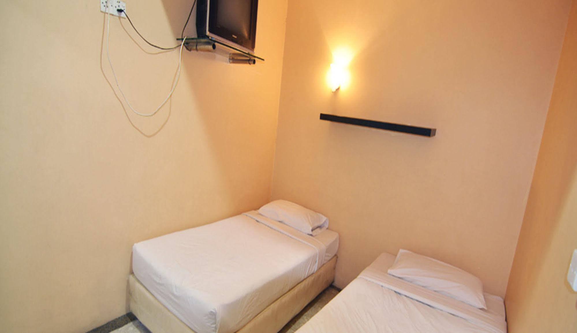 Hotel Zamburger Sg Bakap Kampong Gurun Buitenkant foto